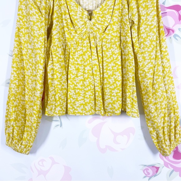 American Eagle Outfitters AEO Yellow Ditsy Floral Sweetheart Neckline Blouse S - Picture 4 of 12